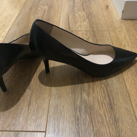 Cole Haan Shoes - Cole Haan Womens Vesta pump heels, black 8 Cole Haan Shoes - Cole Haan Womens Vesta pump heels, black 8